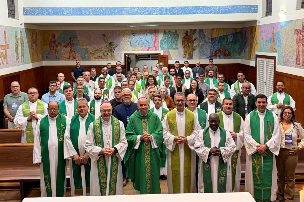 FOTO OFICIAL